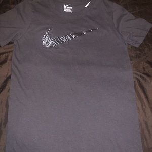 Nike tee